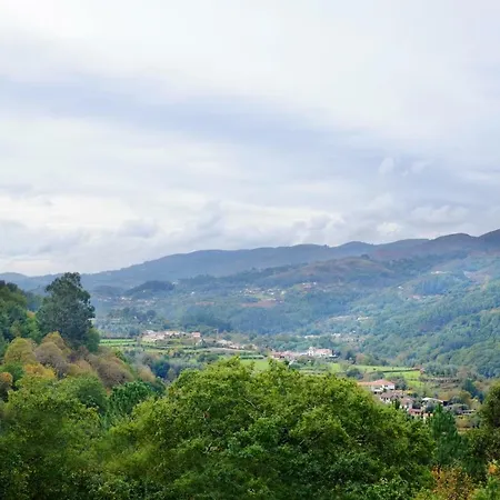 Casa Do Penedo Geres * تيراس دي بورو