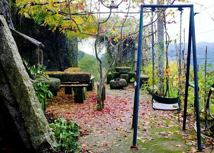 Casa Do Penedo Geres 펜션 *